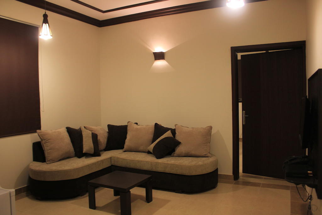 برج سلطانة للوحدات السكنية شهري Buraidah Habitación foto
